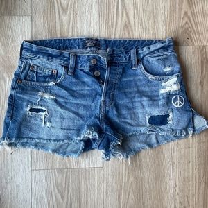 Abercrombie low rise boyfriend shorts